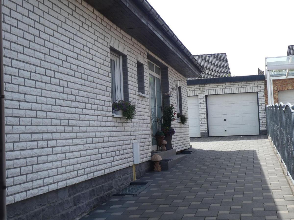 Haus Anne Hotel Neunkirchen  Eksteriør billede